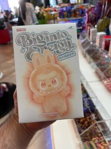عروسک لبوبو labubu اورجینال سری Big Into Energy برند POP MART